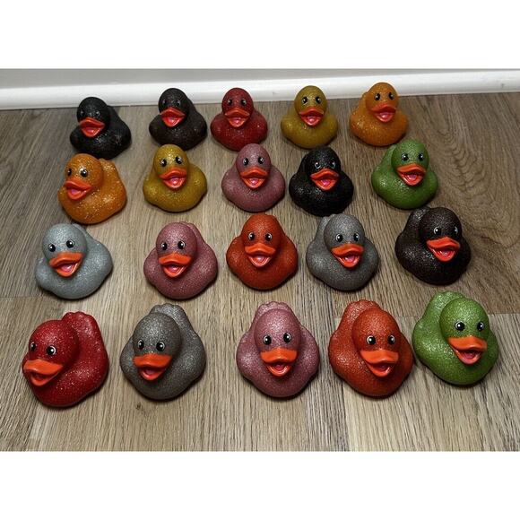 20 GLITTER SPARKLE CRUISING DUCKS RUBBER DUCKIES 2" PARTY FAVORS CRUISE DUCK - Picture 2 of 3